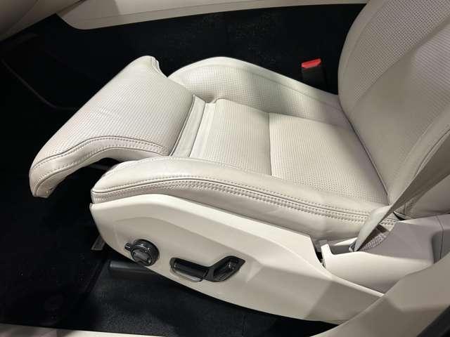 ＸＣ６０ Ｂ５　ＡＷＤ　インスクリプション　ホワイトレザー　パノラマルーフ　ハーマンカードン　ヘッドアップディスプレイ（42枚目）