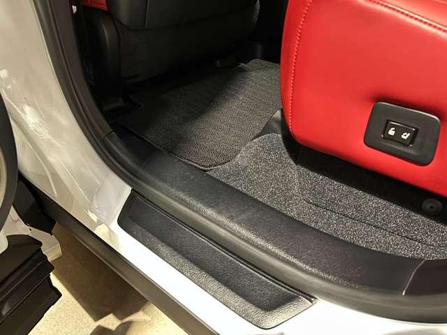 ＲＸ ＲＸ４５０ｈ　Ｆスポーツ　４ＷＤ　ＴＲＤフルエアロ　ＴＲＤ２２インチ鍛造アルミホイール　パノラマルーフ（58枚目）