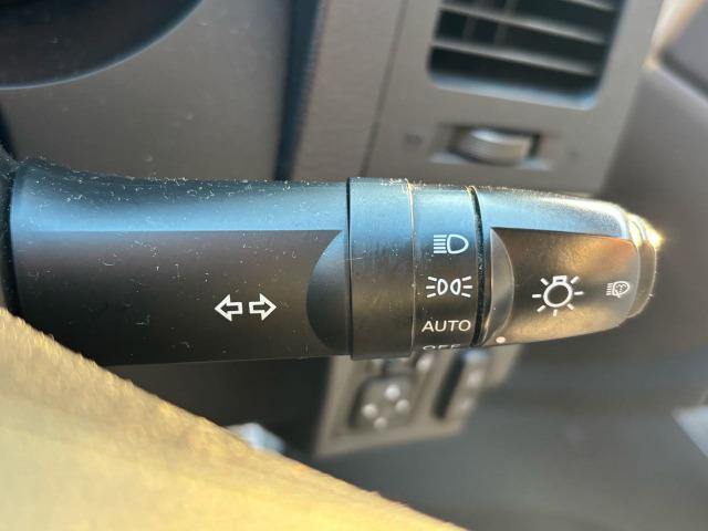 パジェロ ショート VR-II 4WD ディーゼルターボ ETC オートクルーズコントロール パワーシート オートライト HID ヘッドライトウォッシャー アルミホイール キーレスエントリー シートヒーター 背面タイヤ(8枚目)