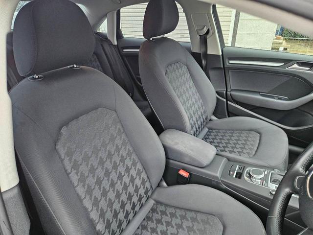 Ａ３セダン １．４ＴＦＳＩ　ナビ　Ｂｌｕｅｔｏｏｔｈ　バックカメラ　純正アルミホイール（23枚目）