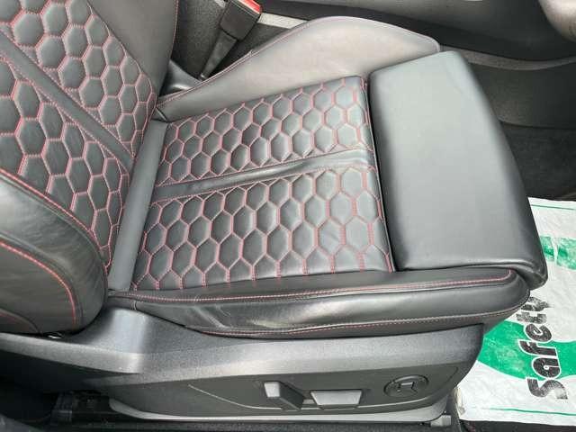 ＲＳ Ｑ３ スポーツバック ベースグレード　２．５　４ＷＤ　ラッピング　ＲＳデザインＰＫＧ　マトリクスＬＥＤ　２１インチアルミ　ローダウン　サンルーフ　ブラックスタイリングＰＫＧ　ＲＳデザインシート　ＲＳダンピングサス　ＲＳエキゾーストシステム（30枚目）