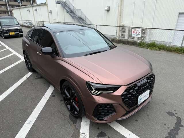 ＲＳ Ｑ３ スポーツバック ベースグレード　２．５　４ＷＤ　ラッピング　ＲＳデザインＰＫＧ　マトリクスＬＥＤ　２１インチアルミ　ローダウン　サンルーフ　ブラックスタイリングＰＫＧ　ＲＳデザインシート　ＲＳダンピングサス　ＲＳエキゾーストシステム（48枚目）