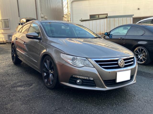 パサートＣＣ Ｖ６　４モーション　レザーインテリア　電動シート　前後席シートヒーター　キセノンヘッドライト　１８インチアルミホイール　フロントドリルドブレーキローター　ローダウン　ナビ　フルセグＴＶ　バックカメラ　パドルシフト（3枚目）