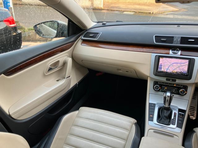 パサートＣＣ Ｖ６　４モーション　レザーインテリア　電動シート　前後席シートヒーター　キセノンヘッドライト　１８インチアルミホイール　フロントドリルドブレーキローター　ローダウン　ナビ　フルセグＴＶ　バックカメラ　パドルシフト（21枚目）