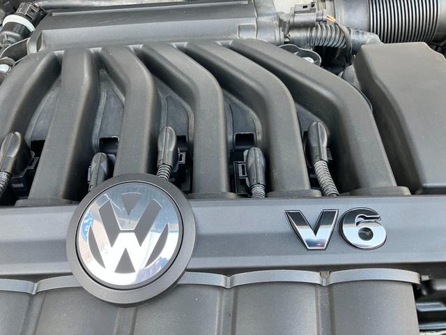 パサートＣＣ Ｖ６　４モーション　レザーインテリア　電動シート　前後席シートヒーター　キセノンヘッドライト　１８インチアルミホイール　フロントドリルドブレーキローター　ローダウン　ナビ　フルセグＴＶ　バックカメラ　パドルシフト（53枚目）