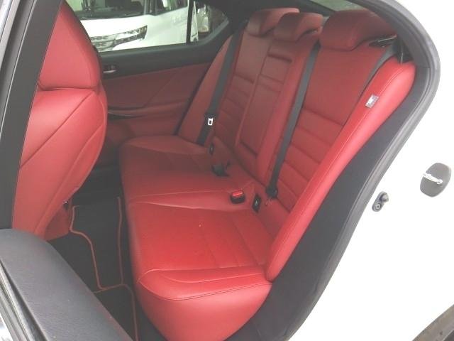 ＩＳ ＩＳ３００　Ｆスポーツモードブラック　サンルーフ　革シート　キーレス　フルセグ　ナビ＆ＴＶ　１９アルミホイール　エアバッグ　オートマ　フル装備　ＥＴＣ　バックカメラ　スマートキー（13枚目）