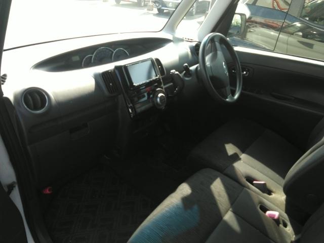 タント カスタムＬ　ワンオーナー　キーレス　フルセグ　ナビ＆ＴＶ　エアバッグ　オートマ　フル装備　ＨＩＤヘッドライト　スマートキー（2枚目）