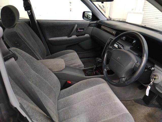 クラウンマジェスタ Ａタイプ　キーレス　ワンセグ　ナビ＆ＴＶ　１５アルミホイール　エアバッグ　オートマ　フル装備　ＥＴＣ（10枚目）