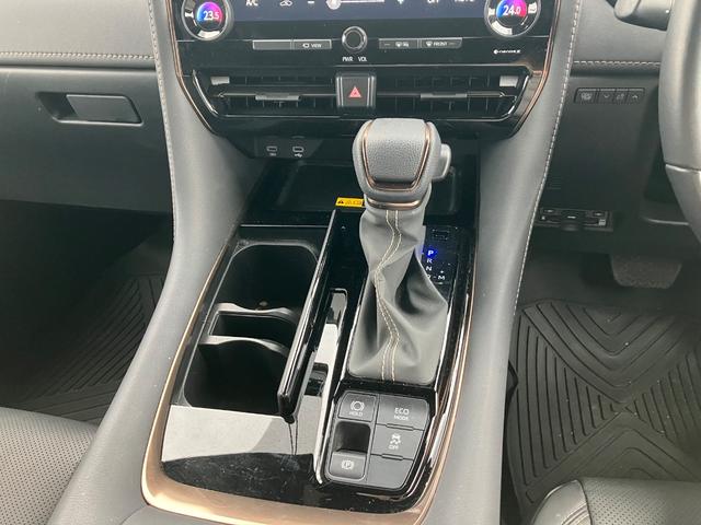 アルファード Z ワンオーナー サンルーフ 革シート キーレス フルセグ ナビ&TV 18アルミホイール 乗車定員7人 エアバッグ オートマ ETC バックカメラ スマートキー(9枚目)