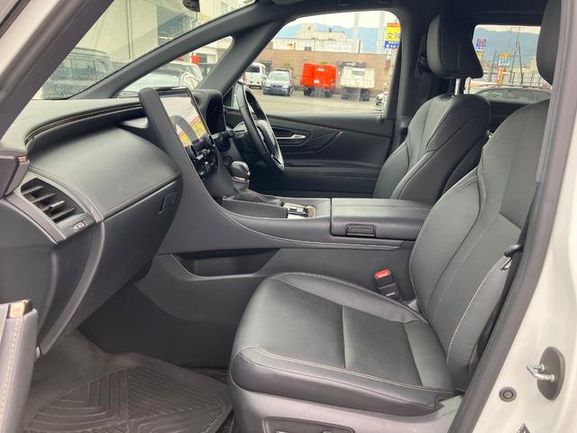 アルファード Z ワンオーナー サンルーフ 革シート キーレス フルセグ ナビ&TV 18アルミホイール 乗車定員7人 エアバッグ オートマ ETC バックカメラ スマートキー(11枚目)