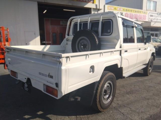 ランドクルーザー７０ ピックアップ　キーレス　フルセグ　ナビ＆ＴＶ　エアバッグ　フル装備　ＥＴＣ　バックカメラ（3枚目）