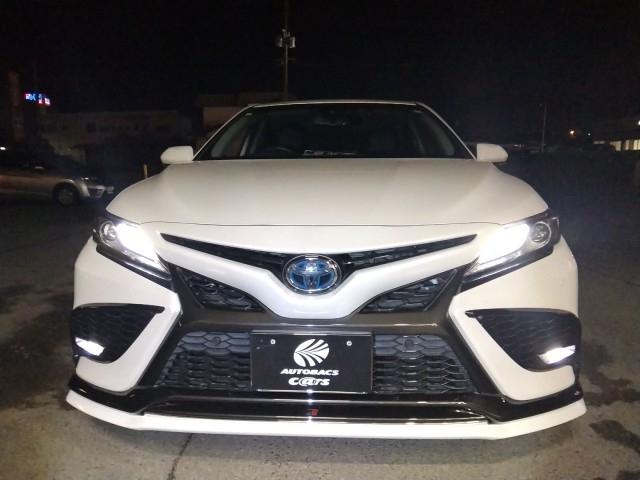 カムリ ＷＳレザーパッケージ　革シート　キーレス　フルセグ　ナビ＆ＴＶ　１８アルミホイール　エアバッグ　オートマ　フル装備　ＥＴＣ　バックカメラ　スマートキー（4枚目）