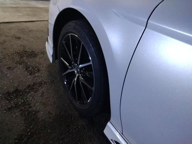 カムリ ＷＳレザーパッケージ　革シート　キーレス　フルセグ　ナビ＆ＴＶ　１８アルミホイール　エアバッグ　オートマ　フル装備　ＥＴＣ　バックカメラ　スマートキー（15枚目）