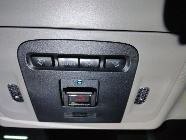 カムリ ＷＳレザーパッケージ　革シート　キーレス　フルセグ　ナビ＆ＴＶ　１８アルミホイール　エアバッグ　オートマ　フル装備　ＥＴＣ　バックカメラ　スマートキー（20枚目）