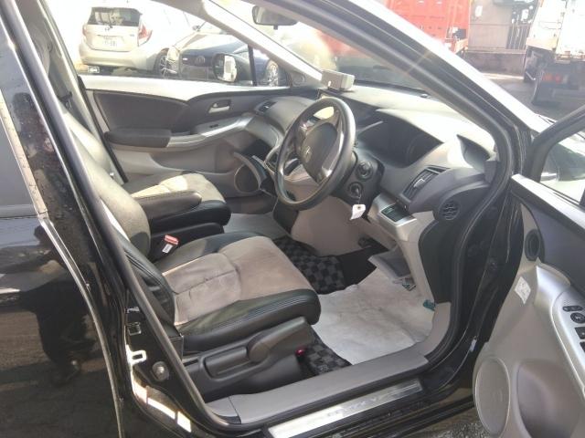 オデッセイ Ｍファインスピリット　キーレス　フルセグ　ナビ＆ＴＶ　１９アルミホイール　乗車定員７人　エアバッグ　オートマ　フル装備　ＨＩＤヘッドライト　ＥＴＣ　バックカメラ（2枚目）