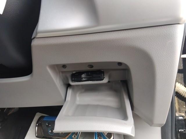 オデッセイ Ｍファインスピリット　キーレス　フルセグ　ナビ＆ＴＶ　１９アルミホイール　乗車定員７人　エアバッグ　オートマ　フル装備　ＨＩＤヘッドライト　ＥＴＣ　バックカメラ（18枚目）