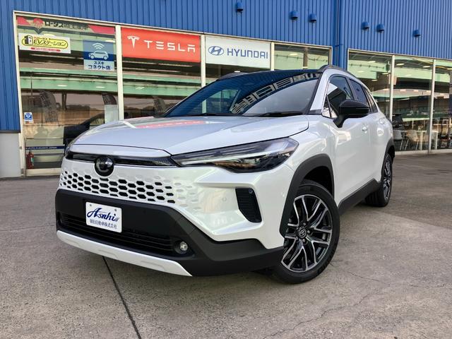 カローラクロス ハイブリッド　Ｚ　メーカーＯＰパノラマルーフ／トヨタチームメイト［アドバンストパーク］／パノラミックビューモニター／ＢＳＭ／ステアリングヒーター／１０．５インチディスプレイディスプレイオーディオＰｌｕｓ／ＥＴＣ２．０（7枚目）