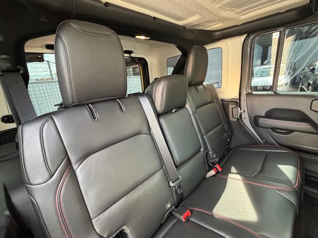 ジープ・ラングラーアンリミテッド ルビコン ブラックレザー ルーフラック AppleCarPlay/AndroidAuto対応純正ナビTV バック/サイド/フロントカメラ シートヒーター 純正17インチアルミ アダプティブクルーズコントロール(15枚目)