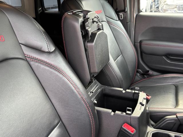 ジープ・ラングラーアンリミテッド ルビコン ブラックレザー ルーフラック AppleCarPlay/AndroidAuto対応純正ナビTV バック/サイド/フロントカメラ シートヒーター 純正17インチアルミ アダプティブクルーズコントロール(44枚目)