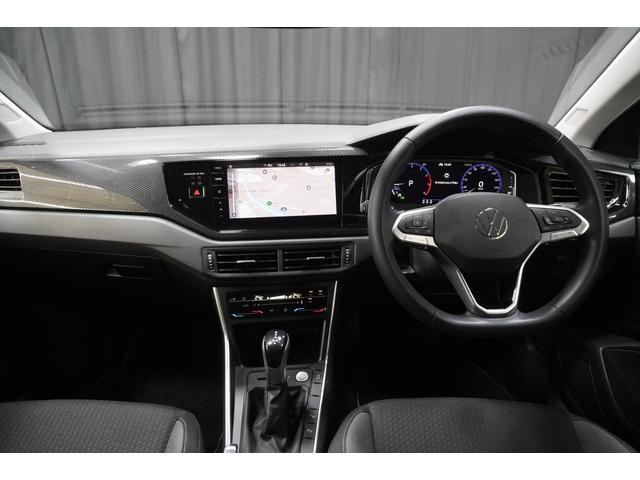 ポロ TSIアクティブ ナビゲーション バックカメラ ETC アルミホイール ACC LEDヘッドライト オートエアコン(2枚目)