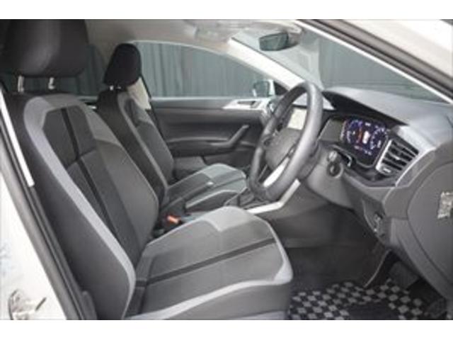 ポロ TSIスタイル ナビゲーション バックカメラ ETC アルミホイール ACC LEDヘッドライト オートエアコン(9枚目)