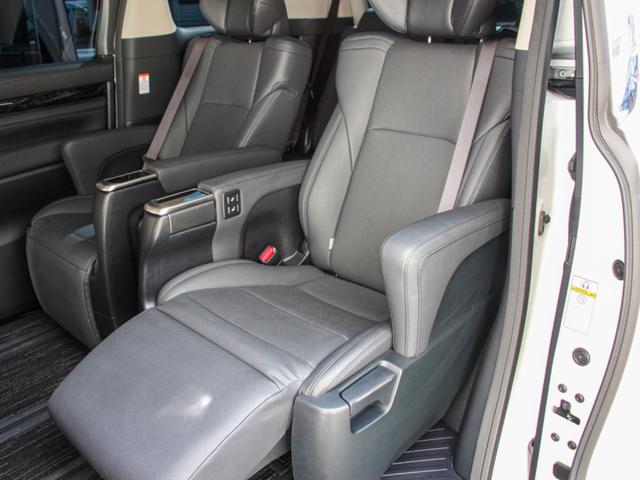 アルファード 2.5S Cパッケージ モデリスタエアロ/デジタルインナーミラー/ITSConnect/フリップダウンモニター/アップルカープレイ/ドライブレコーダー/18インチアルミホイール(68枚目)