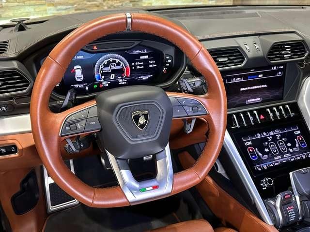 ウルス ベースグレード(22枚目)