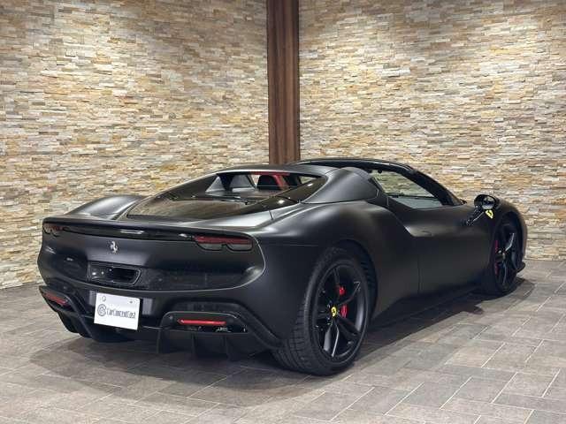 ２９６ＧＴＳ ベースグレード　Ｆ１　ＤＣＴ　マットネロデイトナカラーー（8枚目）