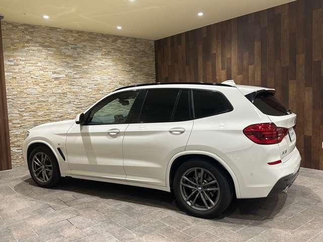Ｘ３ ｘＤｒｉｖｅ　２０ｄ　Ｍスポーツハイラインパッケージ　４ＷＤ　レザーインテリア　モカヴェーネスカレザー　セレクトパッケージ　ピアノフィニッシュブラックインテリア（10枚目）