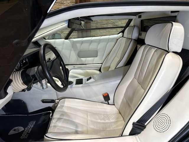 カウンタック 5.2 V12 25th(16枚目)