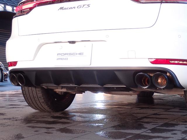 マカン マカンＧＴＳ　パノラマルーフ・スポーツクロノＰ・アダプティブクルーズコントロール・シートヒーター・パワステ＋・ＢＯＳＥサラウンド・ガーネットレッドシートベルト・エントリー＆ドライブ・アルミニウムＰＤＫレバー（7枚目）
