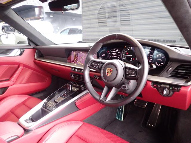 911 カレラ スポーツエキゾースト・マトリクスLED・電動ガラスサンルーフ・スポクロPKG・ヒーター付GTステア・OP20/21AW・OPテールライト・レーンチェンジ・エンボス加工ヘッドレスト・パワステ+(11枚目)