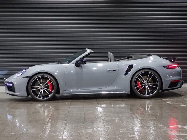 911 911ターボ カブリオレ スポーツエキゾースト・レザーインテリア・PASMスポーツサス-10mm・OP20/21AW・PDLS+マトリクスLED・OPテールライト・クロノダイアル&メーターパネルガーズレッド・GTスポーツステア(2枚目)