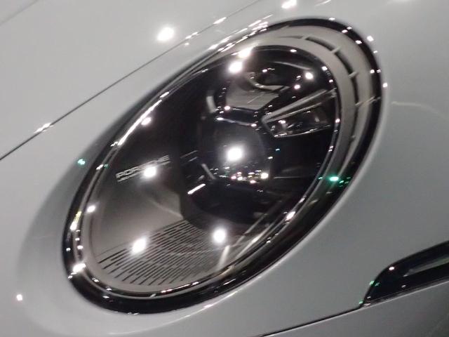 911 911ターボ カブリオレ スポーツエキゾースト・レザーインテリア・PASMスポーツサス-10mm・OP20/21AW・PDLS+マトリクスLED・OPテールライト・クロノダイアル&メーターパネルガーズレッド・GTスポーツステア(3枚目)