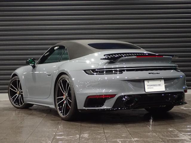 911 911ターボ カブリオレ スポーツエキゾースト・レザーインテリア・PASMスポーツサス-10mm・OP20/21AW・PDLS+マトリクスLED・OPテールライト・クロノダイアル&メーターパネルガーズレッド・GTスポーツステア(4枚目)