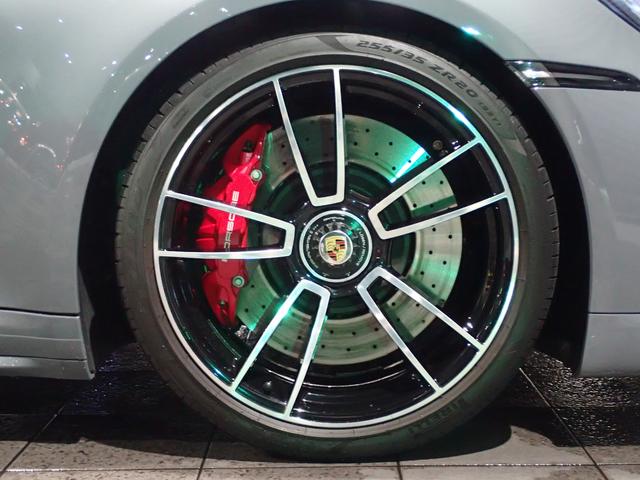 911 911ターボ カブリオレ スポーツエキゾースト・レザーインテリア・PASMスポーツサス-10mm・OP20/21AW・PDLS+マトリクスLED・OPテールライト・クロノダイアル&メーターパネルガーズレッド・GTスポーツステア(12枚目)