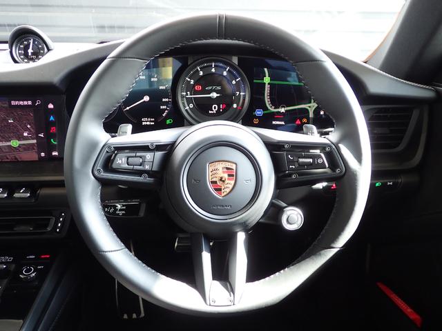 911 911カレラ4GTS レザーインテリア(クレヨンステッチ入)・PDLS+付LEDライト・シートクーラー・エクステリアPKG・レザーGTステア・パワステ+・クレヨンシートベルト・ハイグロスブラックサイドウィンドウトリム(7枚目)