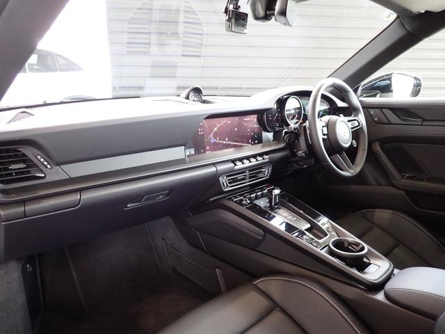 911 911カレラ4GTS レザーインテリア(クレヨンステッチ入)・PDLS+付LEDライト・シートクーラー・エクステリアPKG・レザーGTステア・パワステ+・クレヨンシートベルト・ハイグロスブラックサイドウィンドウトリム(13枚目)