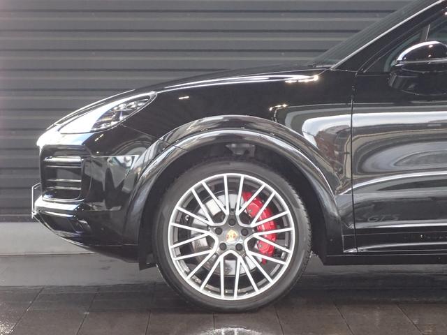 �|���V�F�̃u���[�L�J���̊�{�R���Z�v�g�́u�G���W���o�͂̂S�{�u���[�L�����́v���f���Ă���܂��B��ʓ��H�ł̑��s�ł͂܂��N���Ȃ��悤�ȉߍ��ȏ����ɑς���d�l�ɂȂ��Ă��܂��B