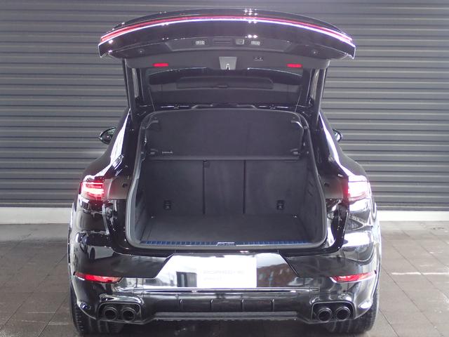 �p���[�e�[���Q�[�g�������Ă���̂ŉו��̏o������ł��劈��ԈႢ�Ȃ��ł��B