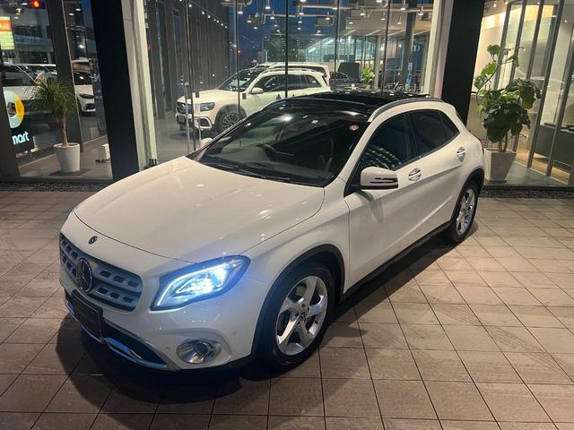 ＧＬＡクラス ＧＬＡ２２０　４マチック　■認定中古車１年保証■プレミアムＰ■レーダーセーフティＰ■Ｈａｒｍａｎ／Ｋａｒｄｏｎロジック７サラウンド■マルチカラーアンビエントライト■パノラミックＳルーフ■前方ドラレコ■本革＆ヒーター付電動シート（9枚目）