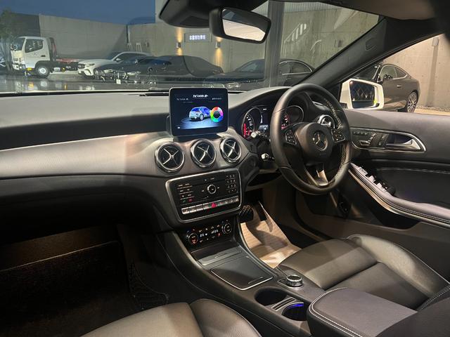 ＧＬＡクラス ＧＬＡ２２０　４マチック　■認定中古車１年保証■プレミアムＰ■レーダーセーフティＰ■Ｈａｒｍａｎ／Ｋａｒｄｏｎロジック７サラウンド■マルチカラーアンビエントライト■パノラミックＳルーフ■前方ドラレコ■本革＆ヒーター付電動シート（54枚目）