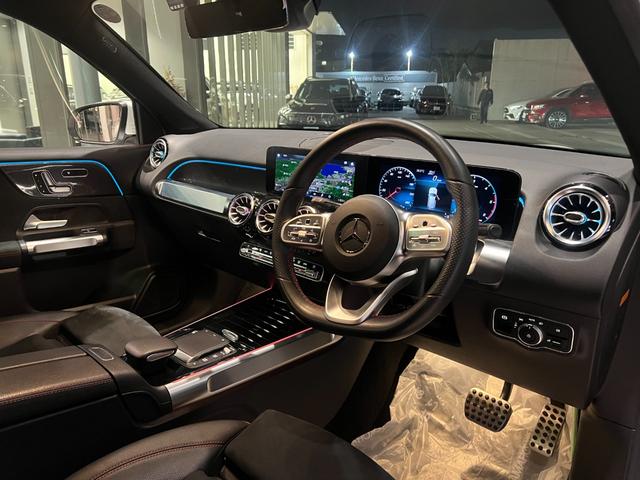 MERCEDES BENZ GLB GLB200D AMG LINE