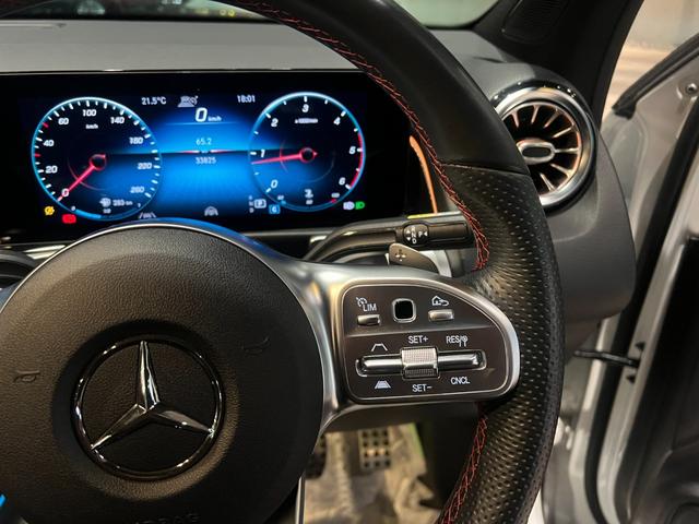 MERCEDES BENZ GLB GLB200D AMG LINE
