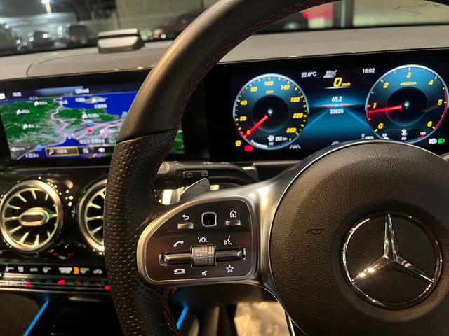 MERCEDES BENZ GLB GLB200D AMG LINE