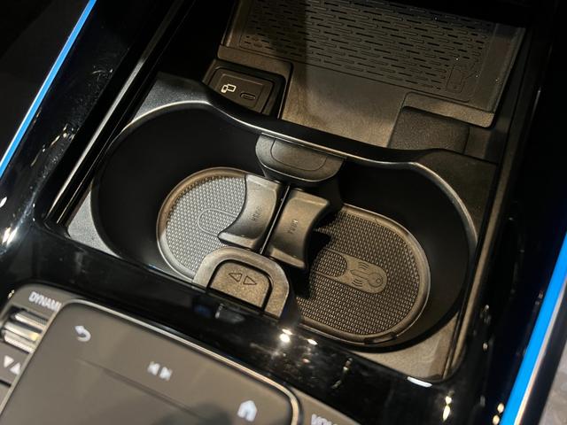 MERCEDES BENZ GLB GLB200D AMG LINE