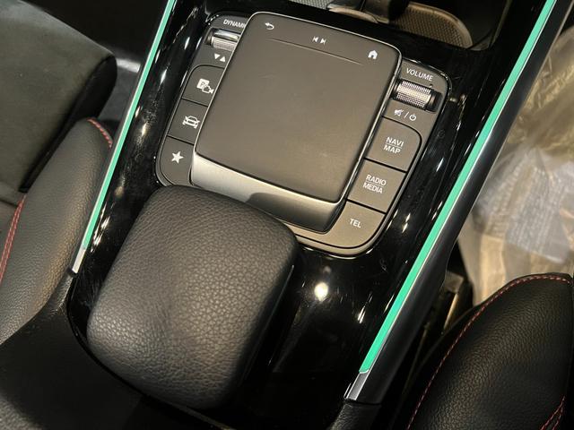 MERCEDES BENZ GLB GLB200D AMG LINE
