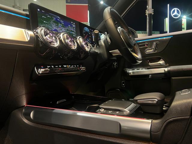 MERCEDES BENZ GLB GLB200D AMG LINE