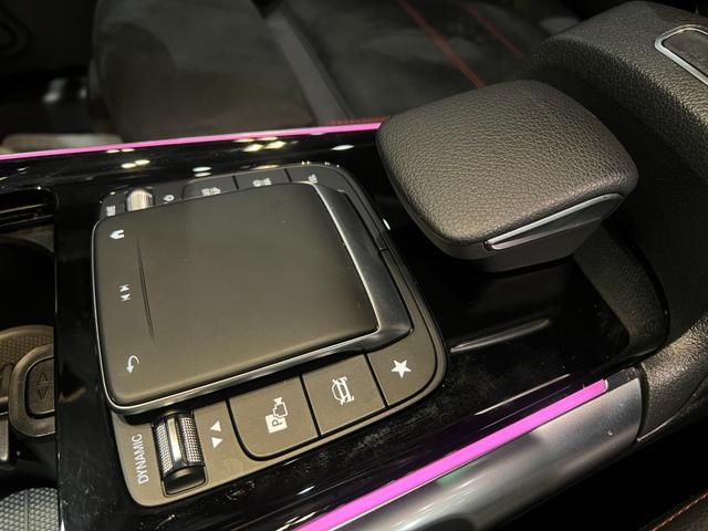 MERCEDES BENZ GLB GLB200D AMG LINE