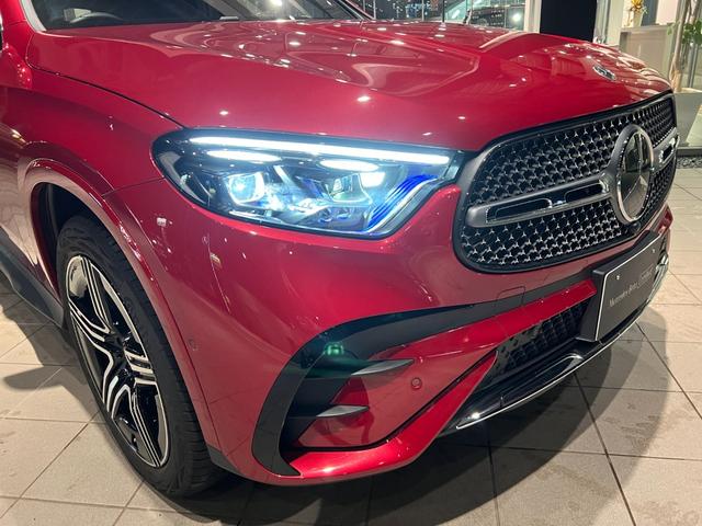 ＧＬＣ ＧＬＣ２２０ｄ　４ＭクペドライバズＰ＋ＡＭＧラインＰ　■新車保証継承■１オーナー■ＡＭＧレザーエクスクルージブＰ■前後Ｄレコーダ■本革■ヘッドアップディスプレイ■Ｂｕｒｍｅｓｔｅｒ３Ｄサラウンド■シート＆ステアリングヒーター■リア・アクスルステアリング（17枚目）